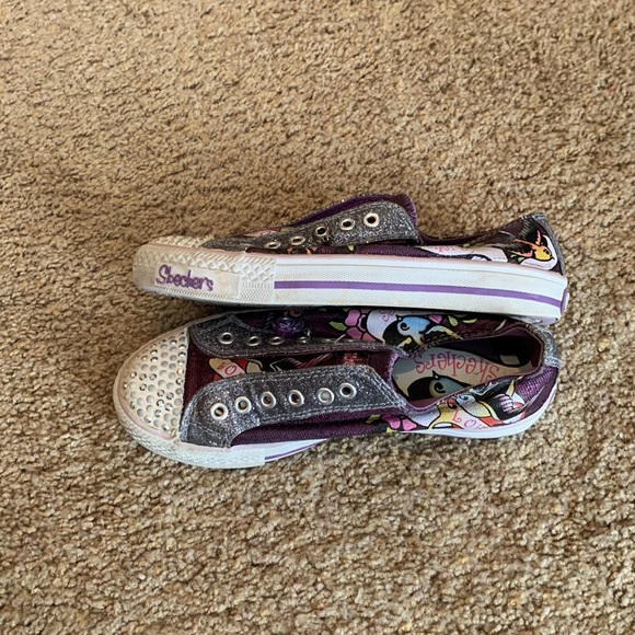 Kid’s Skechers slide on sneakers - Picture 3 of 4